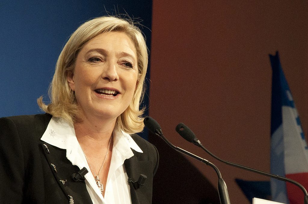 Отовсюду обо всем: Марин Ле Пен намерена вывести Францию из НАТО