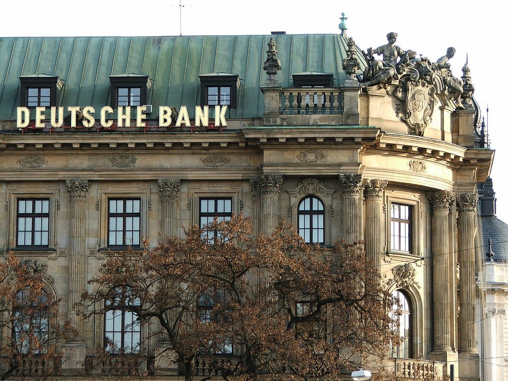 Деньги: Убытки Deutsche Bank в 2016 году составили €1,4 млрд