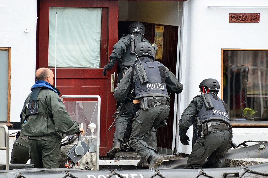 Закон и право: В Дюссельдорфе и Гиссене арестовали членов террористической группировки «Фронт ан-Нусра»