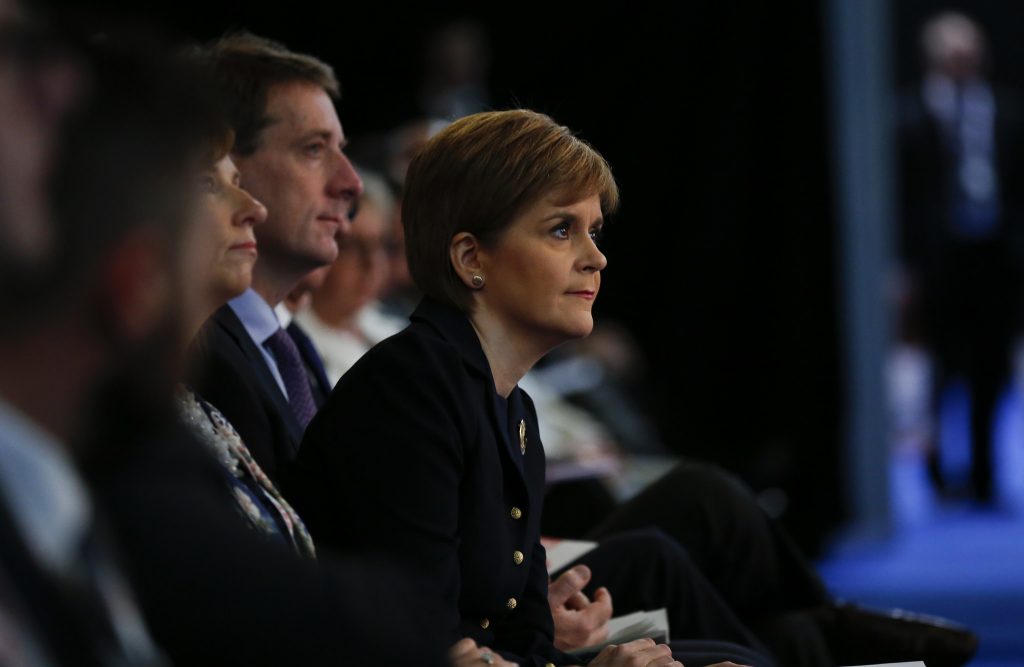 Отовсюду обо всем: Шотландия рассмотрит вопрос второго референдума о независимости