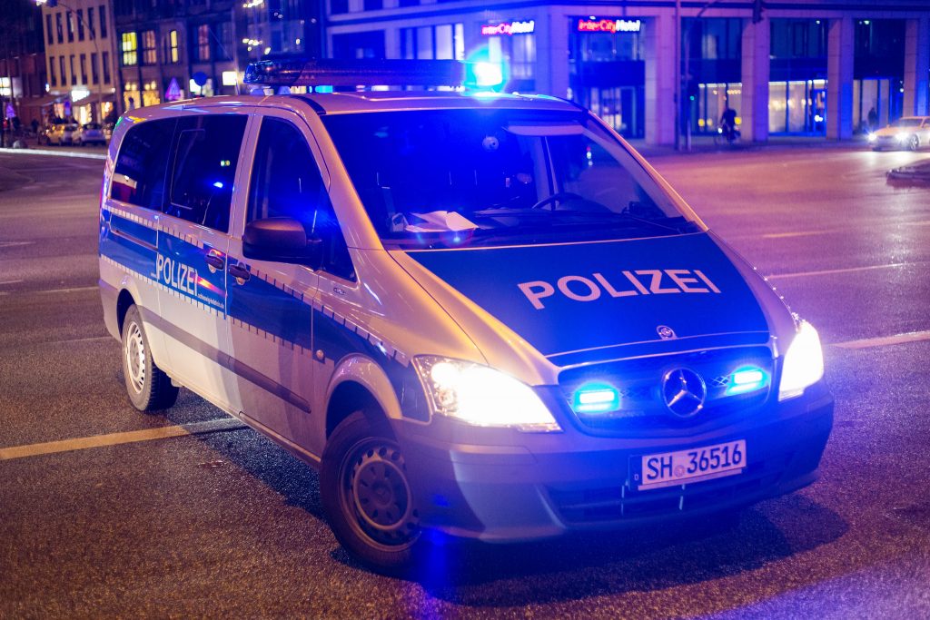 Происшествия: В Берлине неизвестный мужчина снова облил женщину кислотой