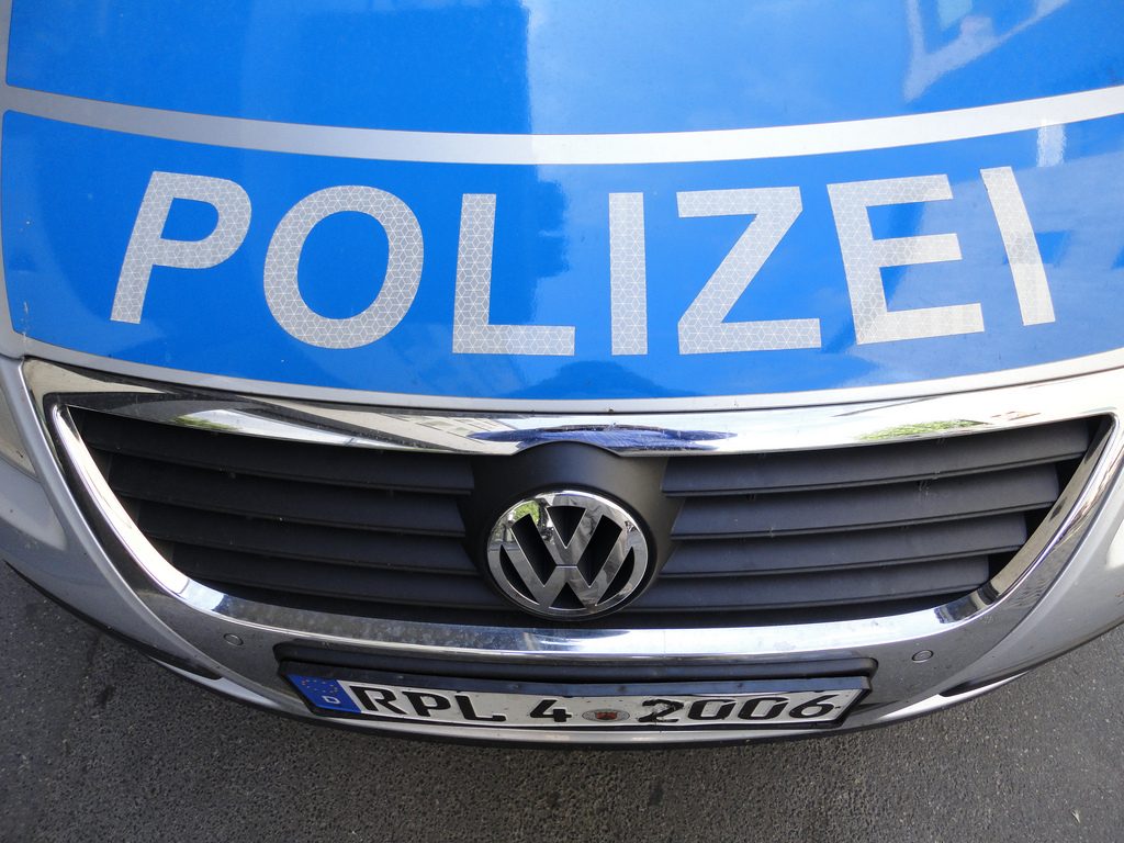 Происшествия: В Боркене полиция задержала мужчину, который голышом разгуливал по городу