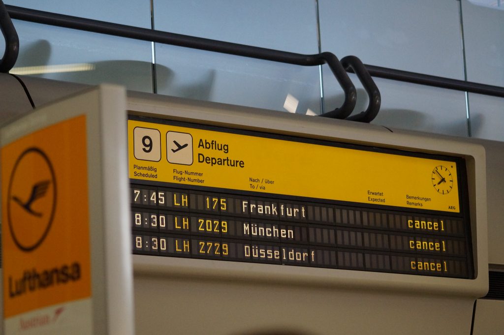 Новости: В пятницу в аэропортах Тегель и Шенефельд снова ожидаются забастовки