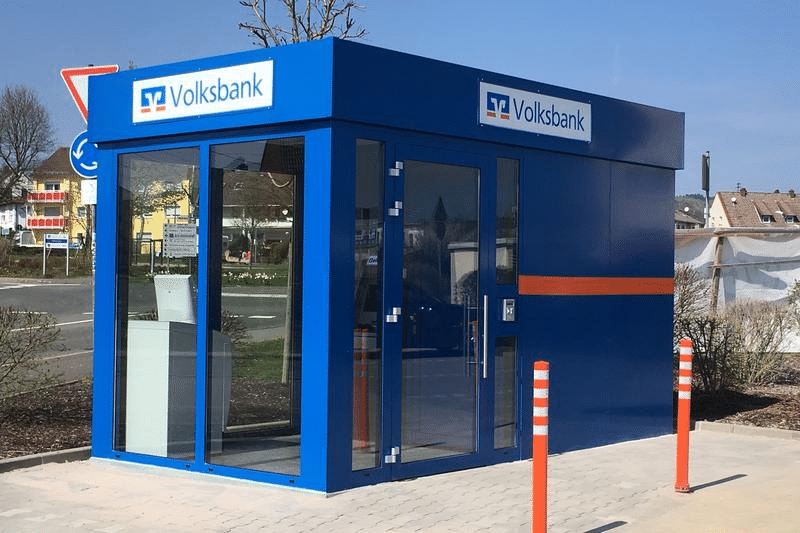 Деньги: Volksbank вводит комиссию за снятие наличных