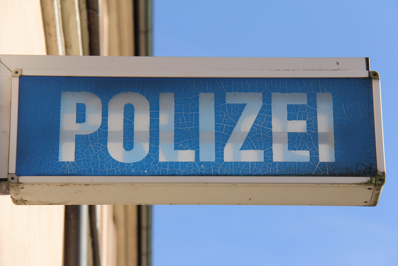 Закон и право: В Германии уменьшилось число нападений на приюты для беженцев