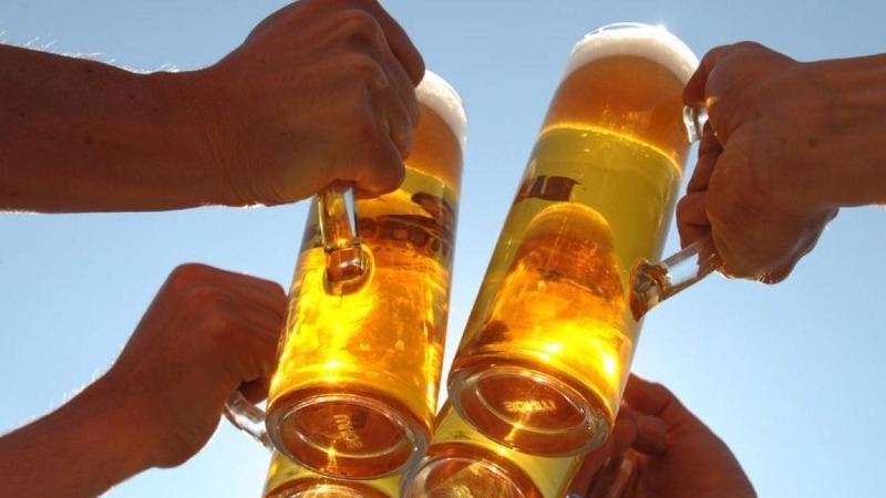 Общество: Немецкое пиво начинает дорожать