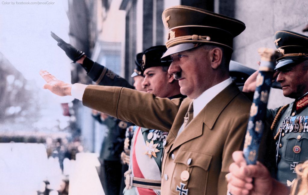 Культура: В кино покажут 8-часовой фильм о Гитлере