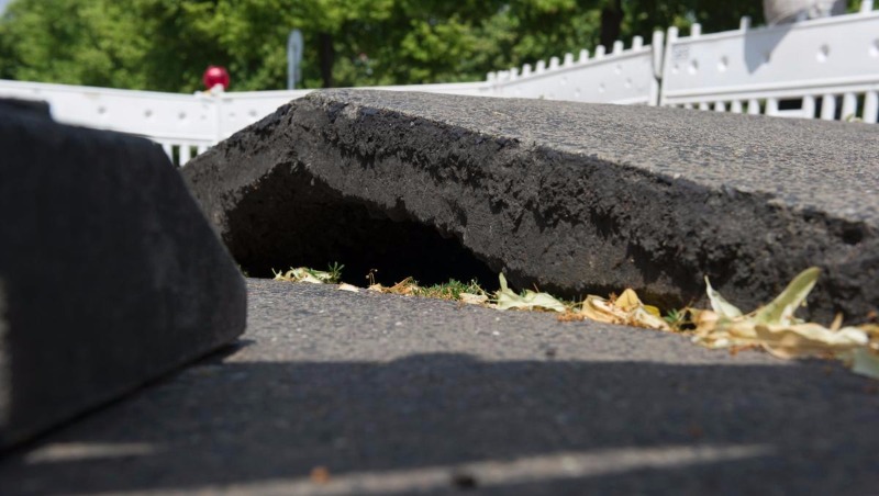 Общество: Жара уничтожает автобан А6 – бетонные плиты "встали дыбом"