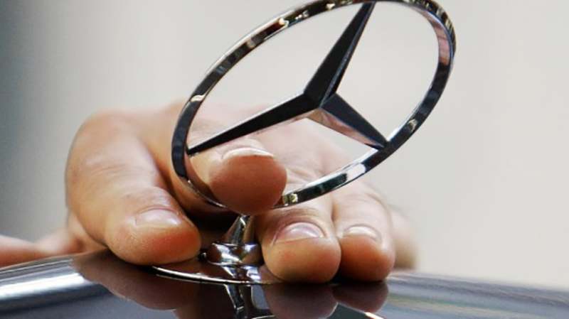 Общество: В центре дизельного скандала – теперь Daimler
