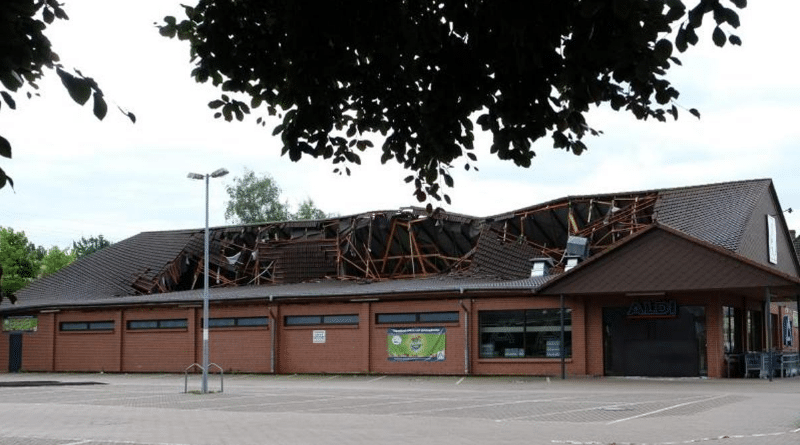 Происшествия: В супермаркете «Aldi» обвалилась крыша