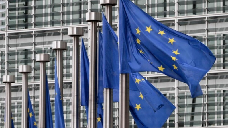 Деньги: Немцы не хотят работать в Еврокомиссии