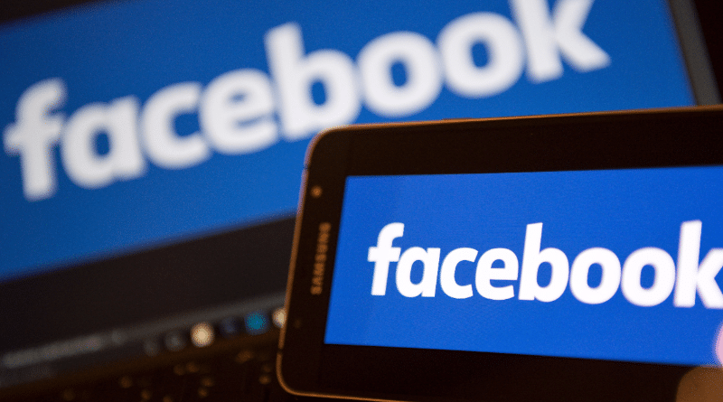 Общество: Facebook удаляет тысячи профилей