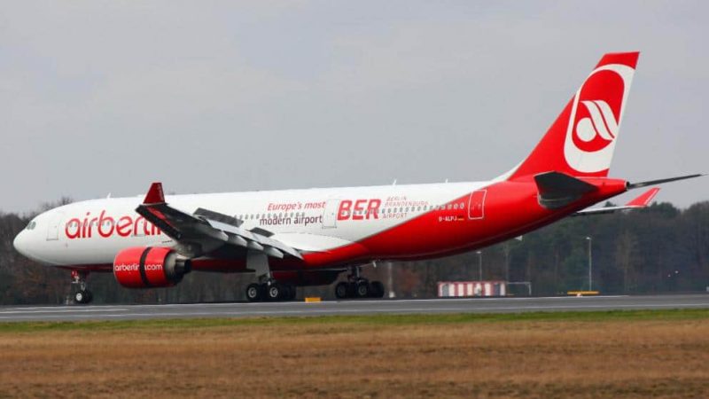 Общество: Air Berlin пострадала из-за несостоявшегося открытия аэропорта