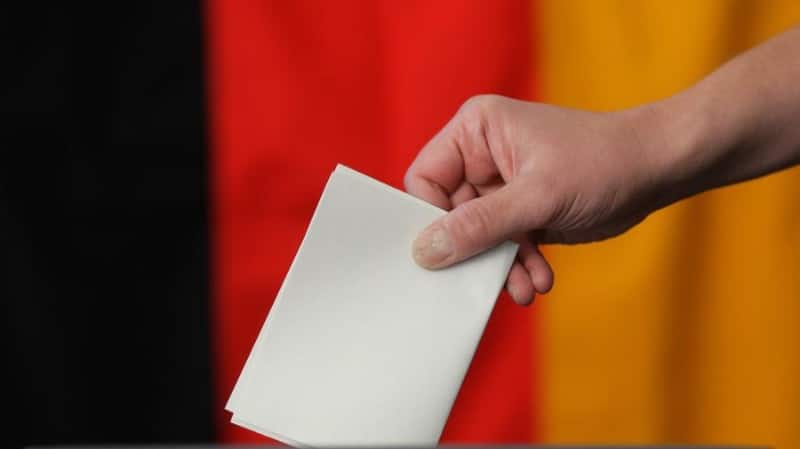 Политика: Выборы в Германии: какие партии предпочитает народ (инфографика)