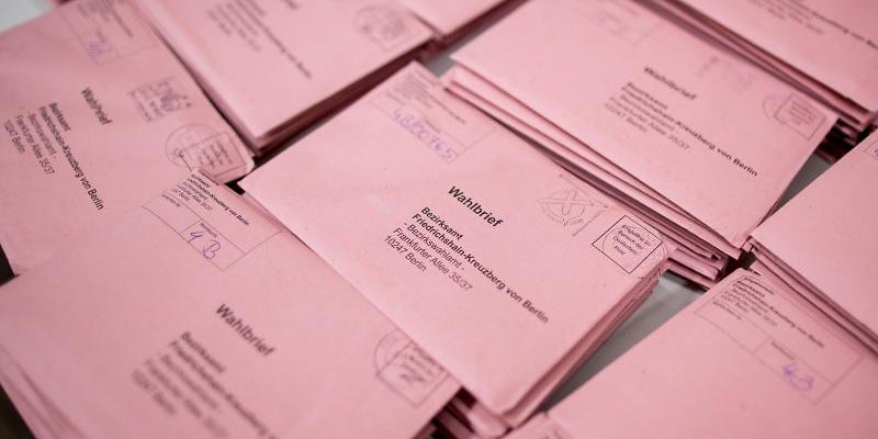 Общество: В Берлине уже можно голосовать заочно