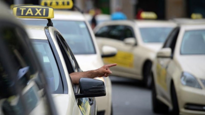 Деньги: Сколько зарабатывает таксист в Германии?