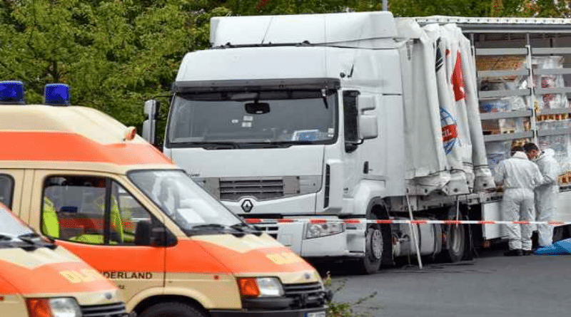 Новости: 51 человек незаконно пересек границу Германии в грузовике