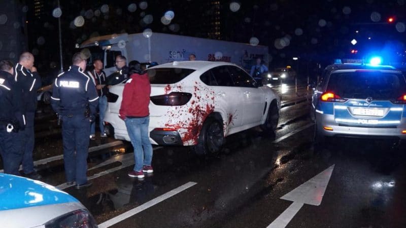 Происшествия: «Окровавленный» BMW разъезжал по улицам Берлина