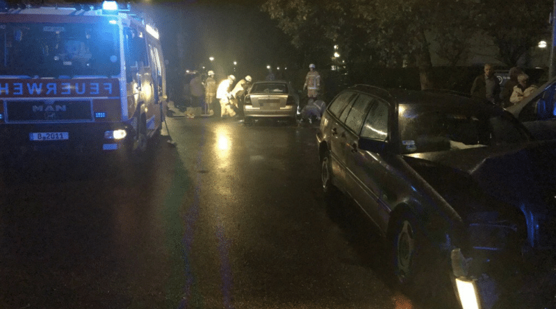 Происшествия: Подросток «одолжил» Mercedes и повредил шесть машин
