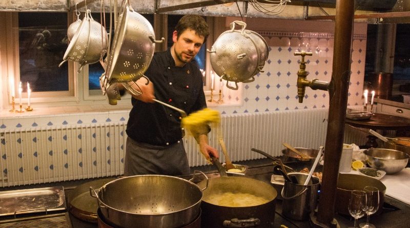 Деньги: Сколько зарабатывает повар в Германии