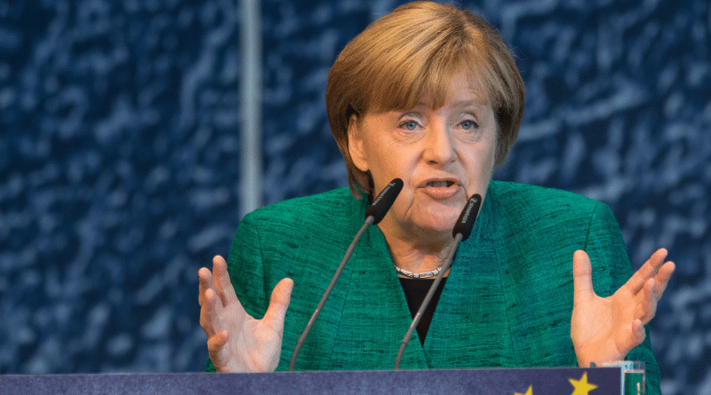 Политика: Каждый третий немец желает отставки Меркель