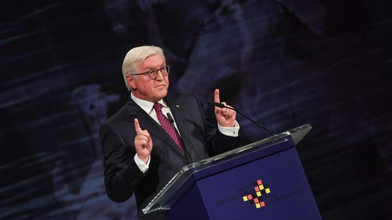 Политика: Штайнмайер предостерегает жителей Германии от «стен отчуждения и ярости»
