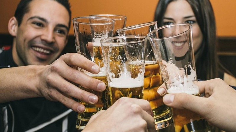 Общество: Специальный онлайн-тест: не алкоголик ли вы случайно