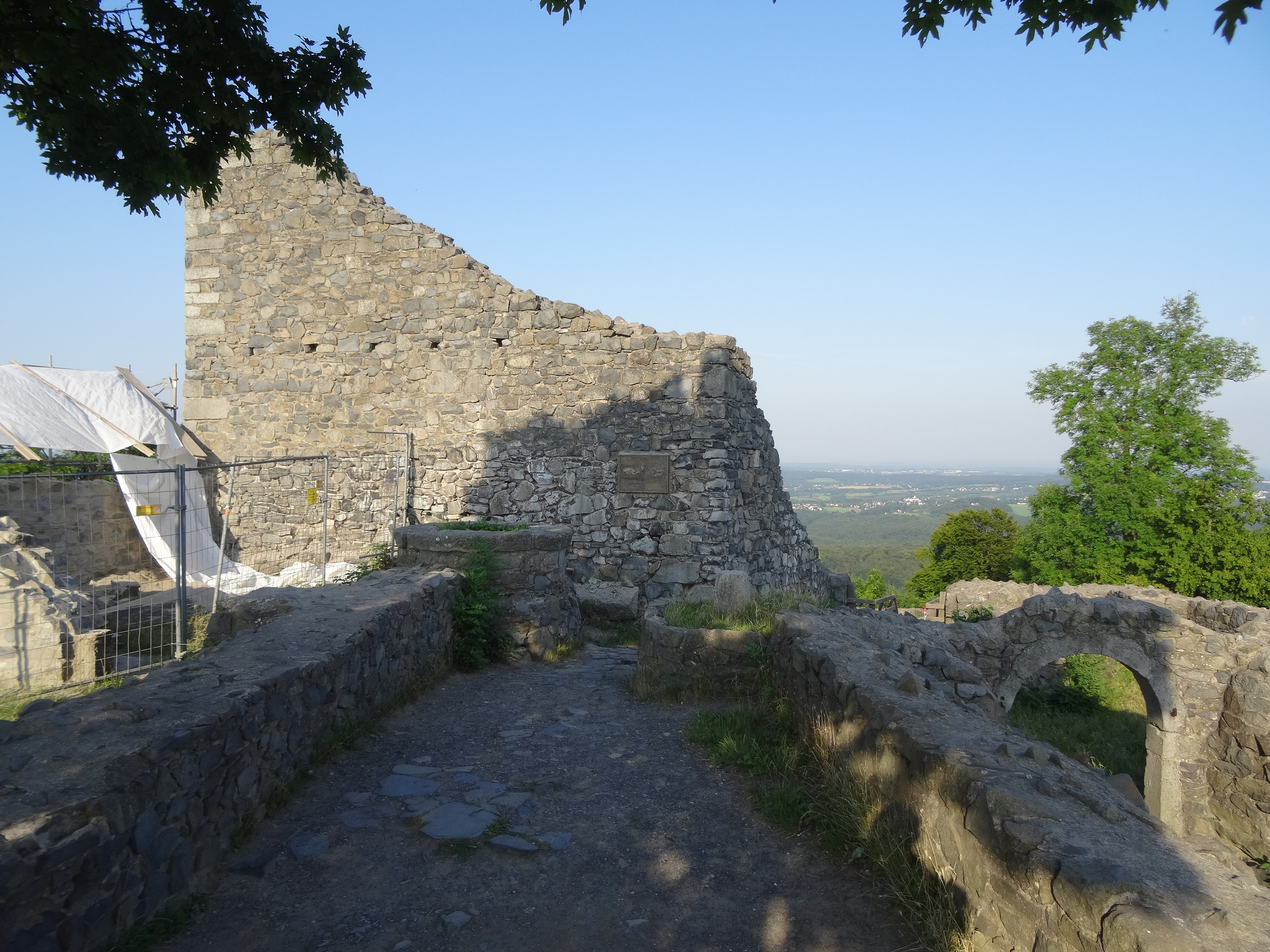 Досуг: Драхенбург – сказочный замок на горе рис 4