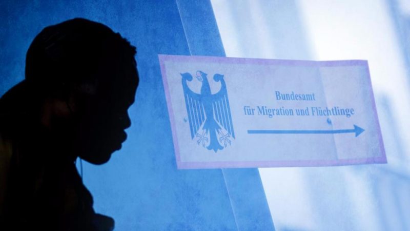 Новости: В ведомстве по делам миграции и беженцев произошла утечка информации