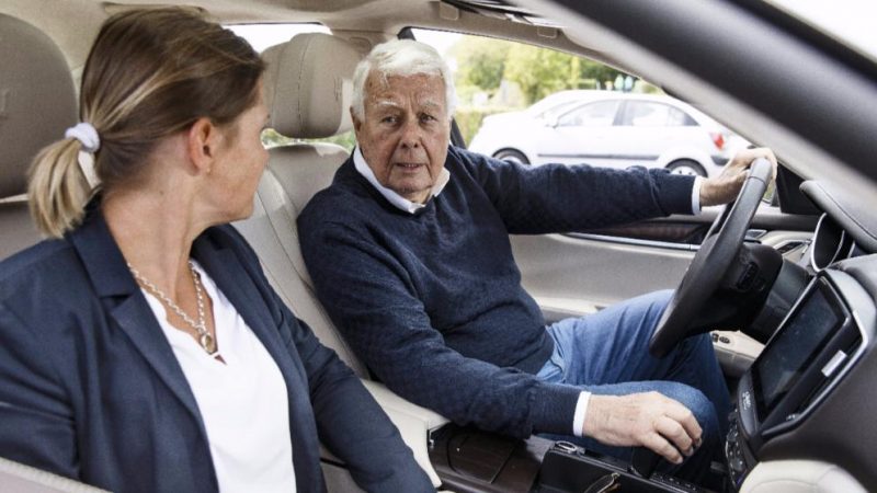Общество: Пенсионеры за рулем: насколько это безопасно