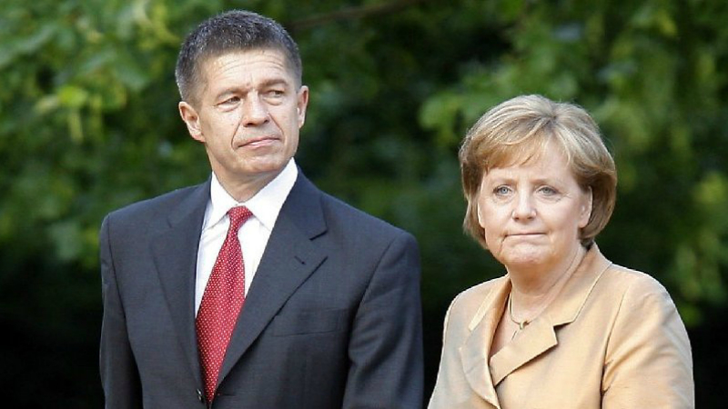 Общество: Шесть секретов любви от канцлера Ангелы Меркель