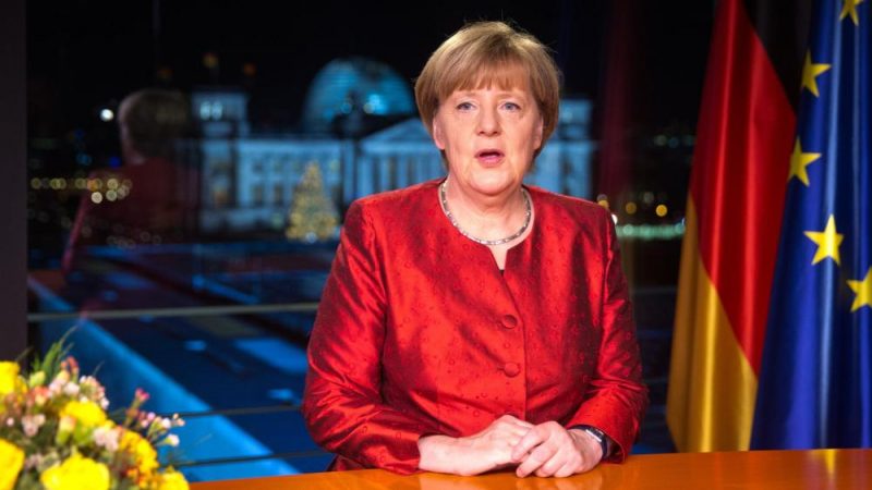 Политика: Немцы считают новогоднее обращение Меркель абсурдом