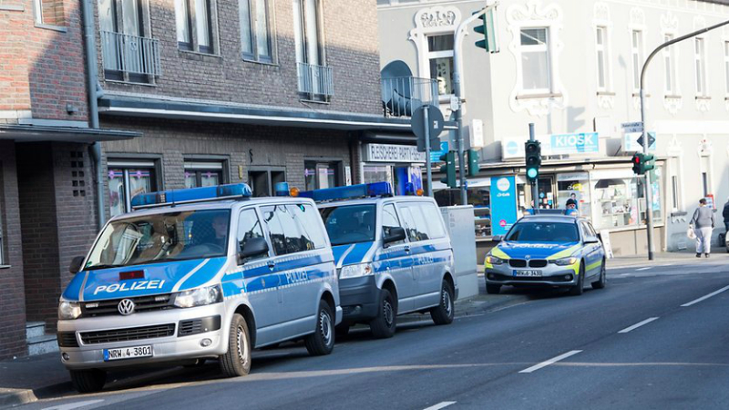 Происшествия: Менхенгладбах: сын пытался убить своих родителей молотком