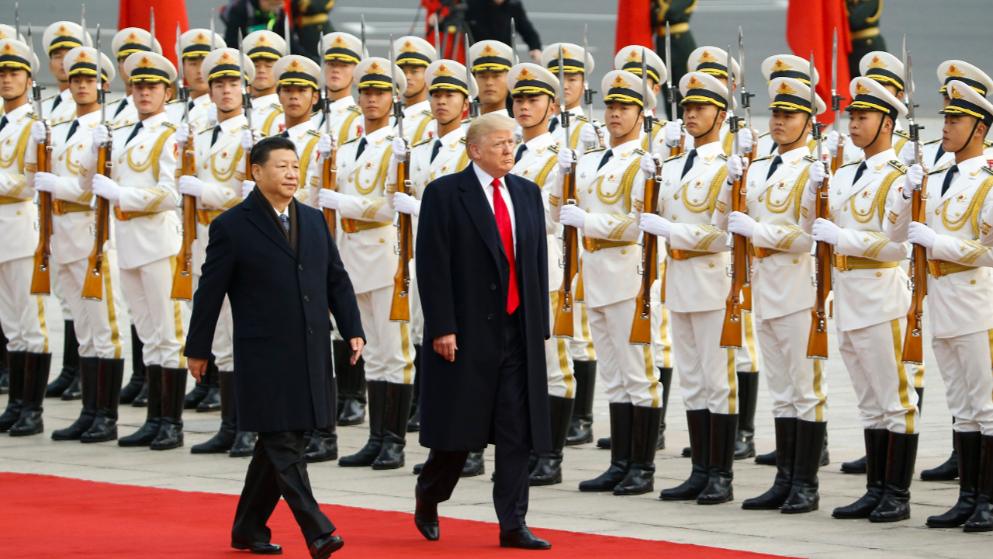 Отовсюду обо всем: Китайцы подрались с американцами из-за ядерного чемоданчика Трампа
