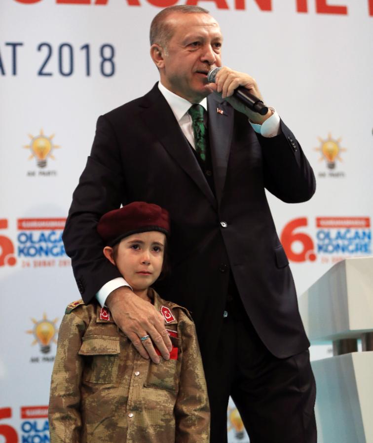 Общество: Эрдоган пообещал маленькой девочке похоронить ее с почестями (+видео)