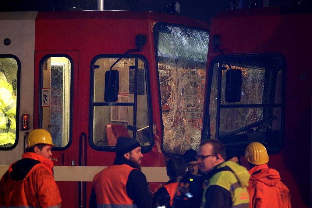 Происшествия: Столкновение трамваев в Кёльне: более 40 пострадавших