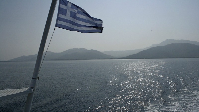 Отовсюду обо всем: Греческая «золотая виза» таит опасность для Европы