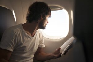 Досуг: Можно ли открыть дверь самолета во время полета? рис 2