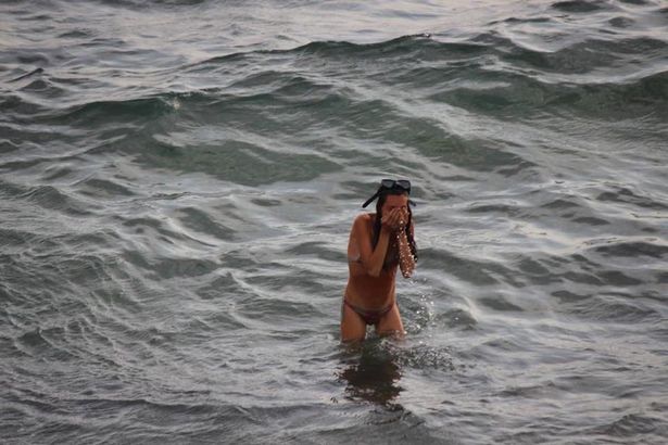 Общество: Женщина родила в море на египетском курорте рис 2