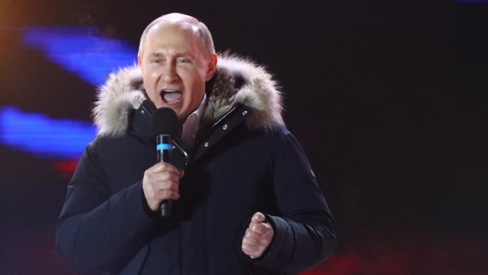 Отовсюду обо всем: Путин не хочет сидеть в Кремле до ста лет