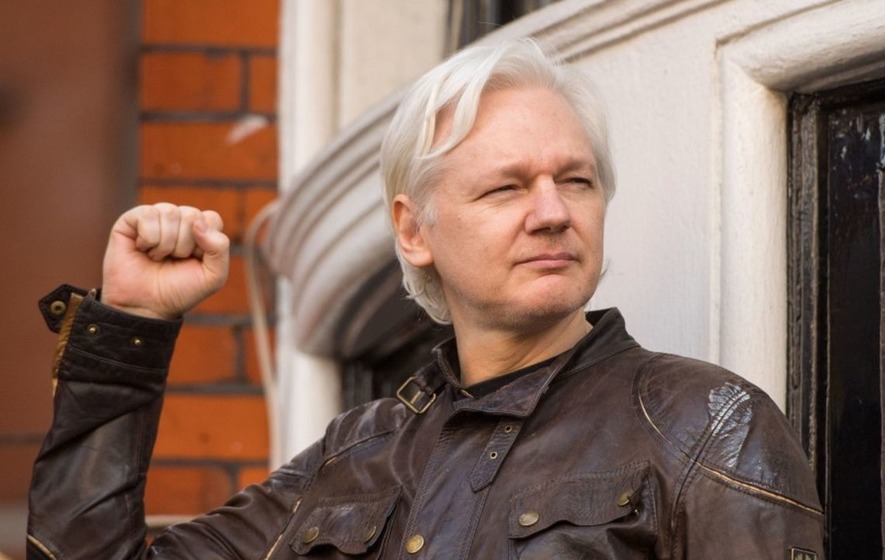 Общество: Из-за твита о России основатель WikiLeaks лишился связи с внешним миром
