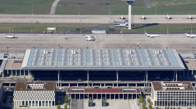 Общество: В Lufthansa убеждены, что здание аэропорта BER нужно снести и построить на его месте новое