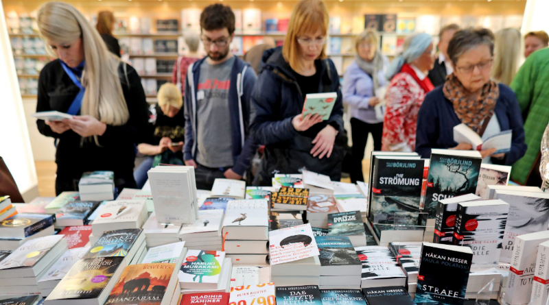Деньги: Сколько зарабатывает продавец книг в Германии?