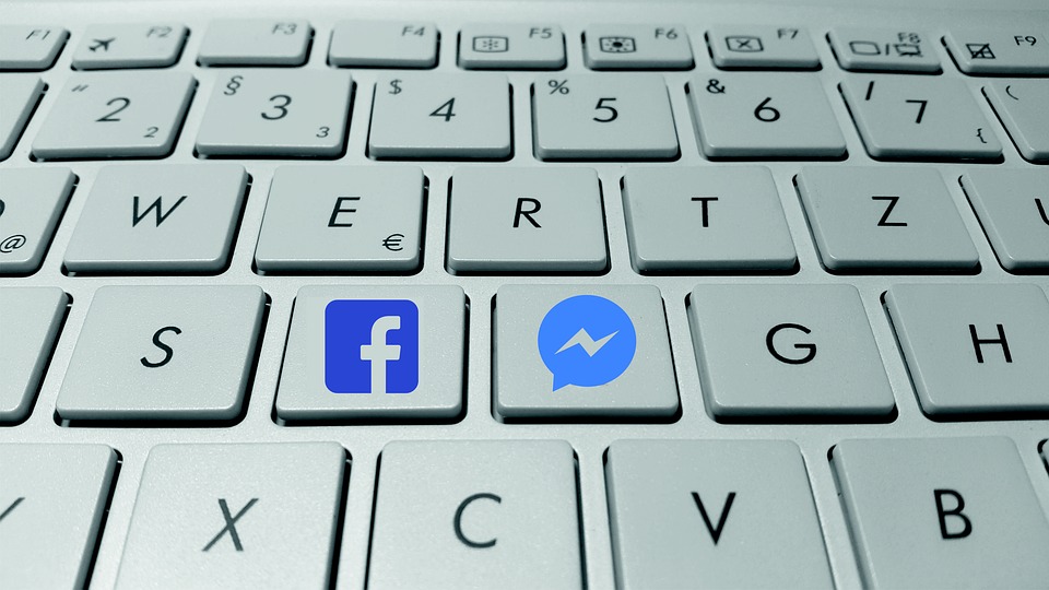 Общество: Facebook хочет ввести платный отказ от рекламы