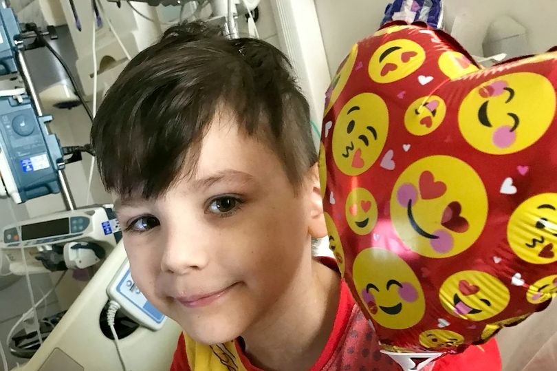 Общество: Восьмилетний мальчик чудом поборол рак последней стадии без лечения