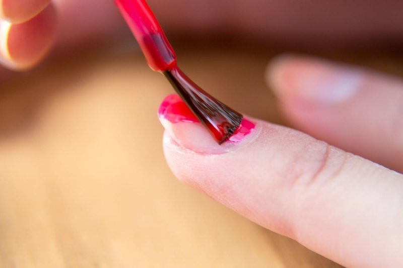 Здоровье: Семь причин ломкости ногтей и способы их предотвращения