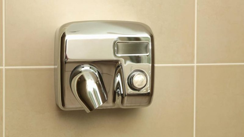 Здоровье: Ужасная правда о сушилках для рук в общественных туалетах