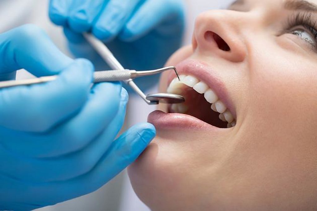 Полезные советы: Профессиональная чистка зубов: сколько стоит и что нужно знать