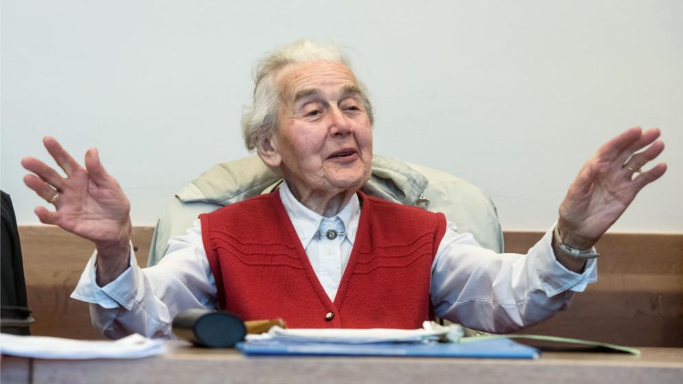 Общество: 89-летнюю немку посадили в тюрьму за неонацисткие взгляды
