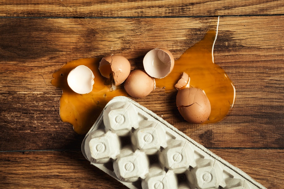 Закон и право: Нужно ли платить, если вы случайно разбили яйца в магазине?